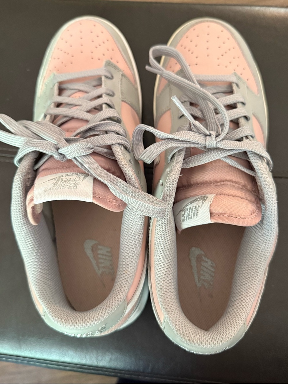 Pink & gray Nikes 10.5 - Picture 3 of 7